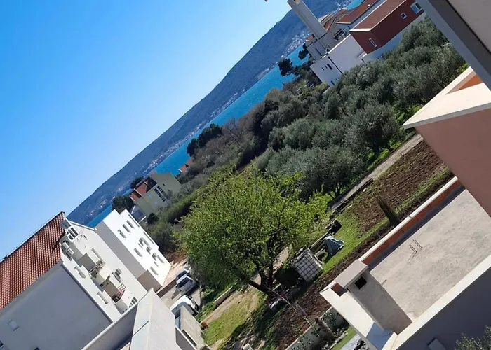 Apartman With Adriatic View 