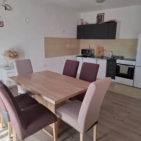 Appartement With Adriatic View 